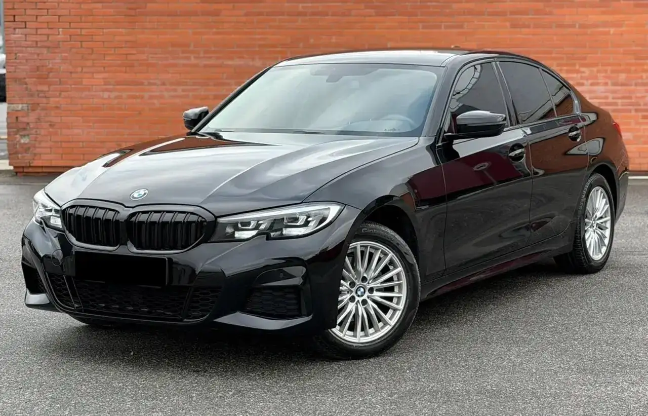BMW 3 Series 2021 года с пробегом 54 000 км - Легковые автомобили (Авто) в Омск