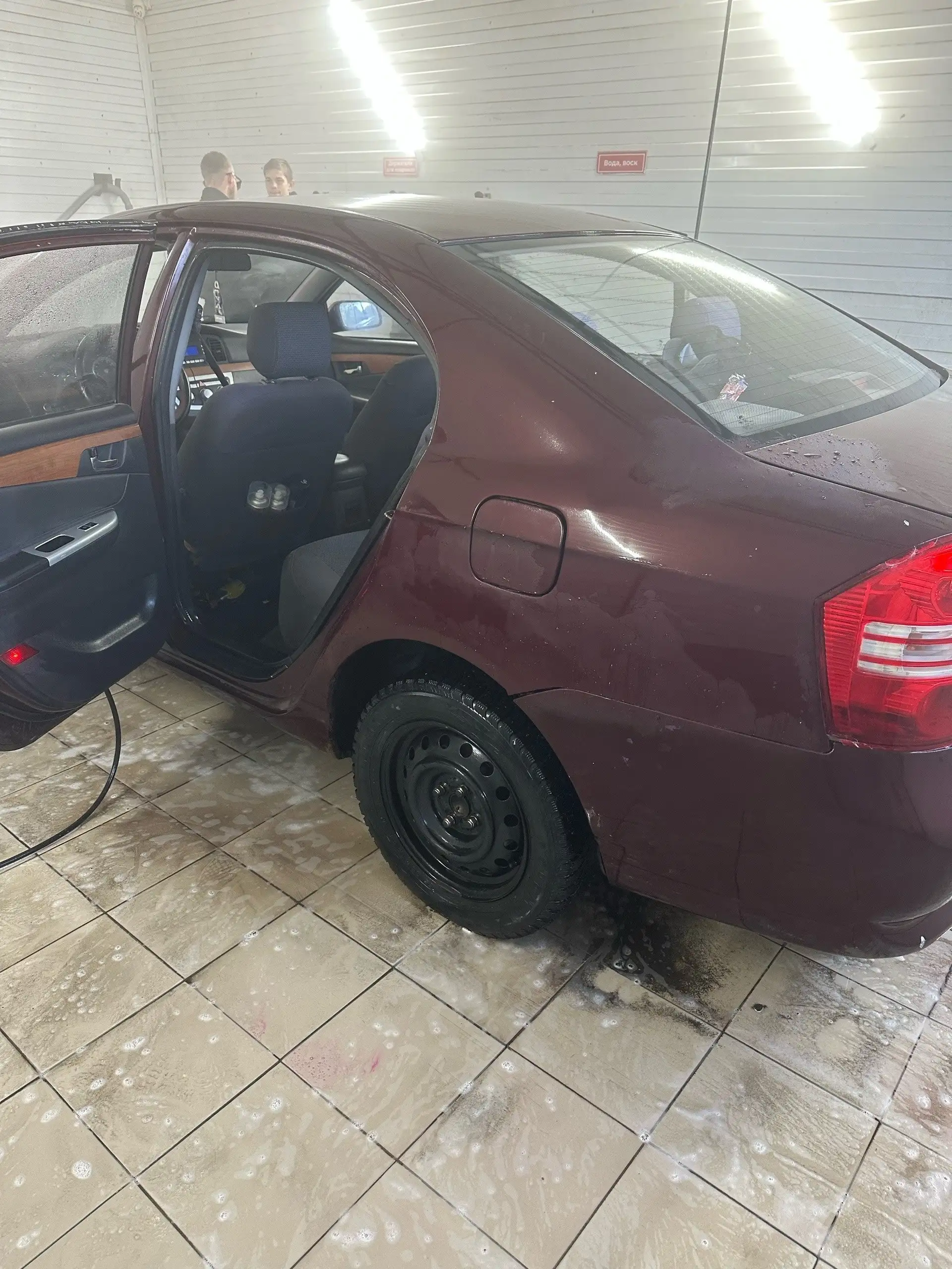 Продажа автомобиля 2012 года - Авто в Омск