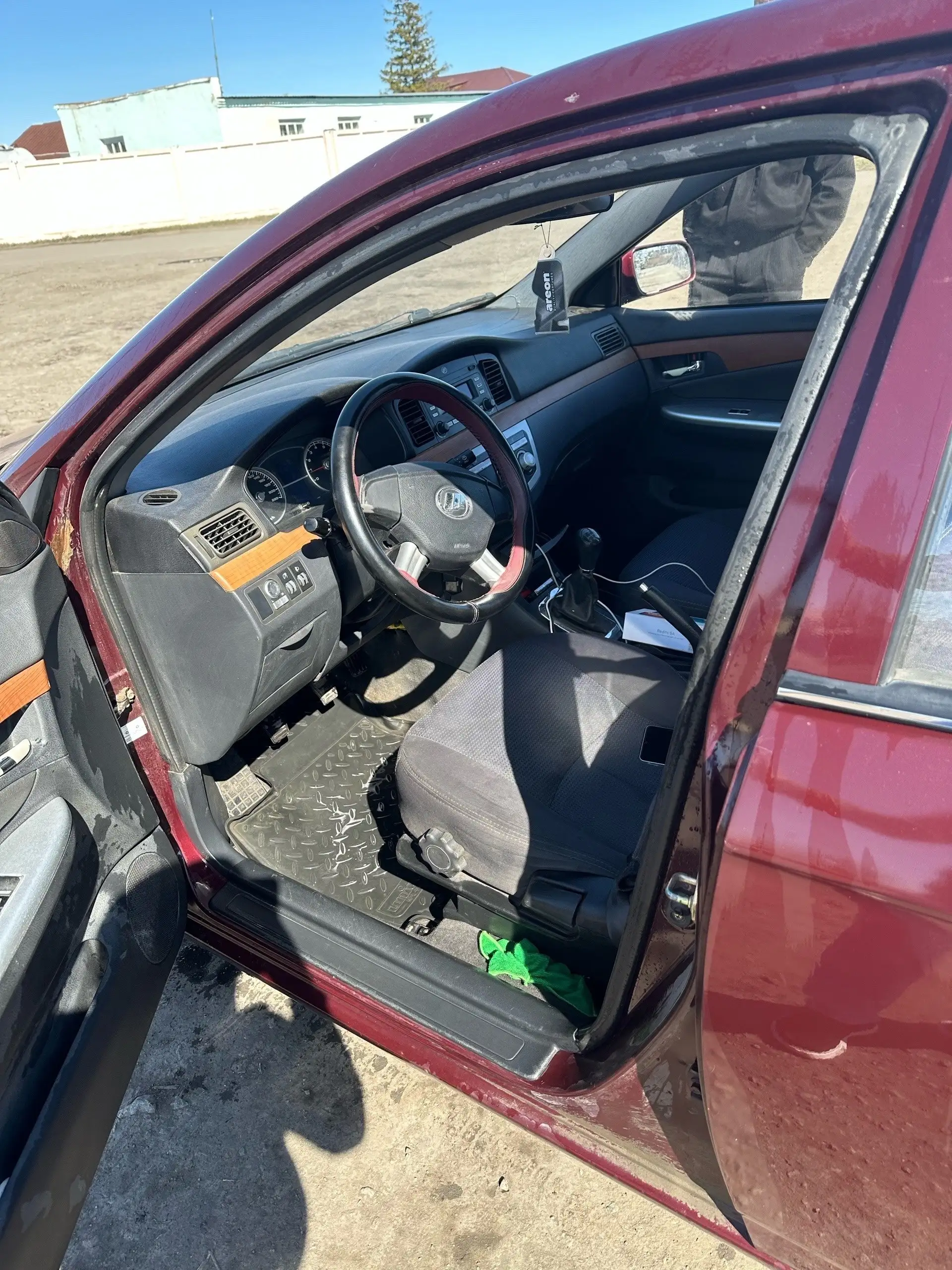 Продажа автомобиля 2012 года - Авто в Омск