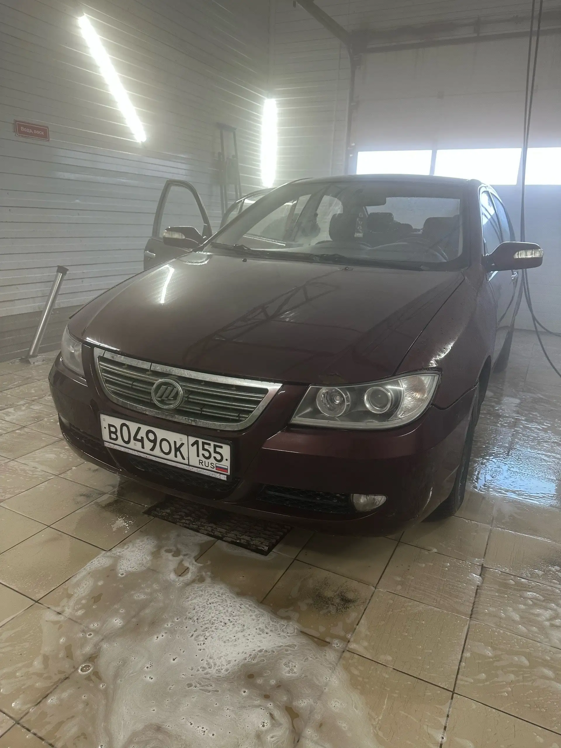 Продажа автомобиля 2012 года - Авто в Омск