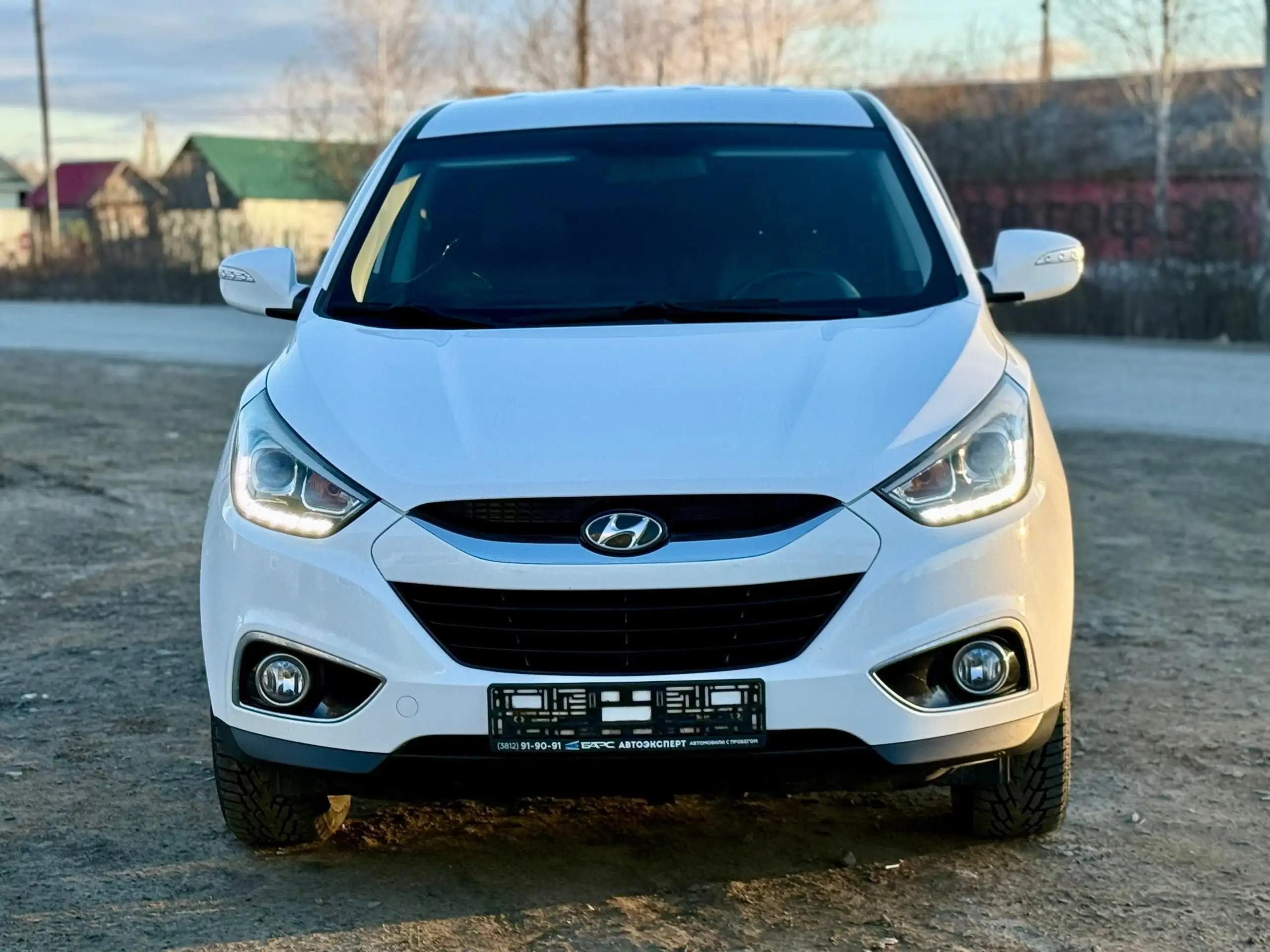 Продам автомобиль 2015 года с пробегом 118 000 км - Авто в Омск