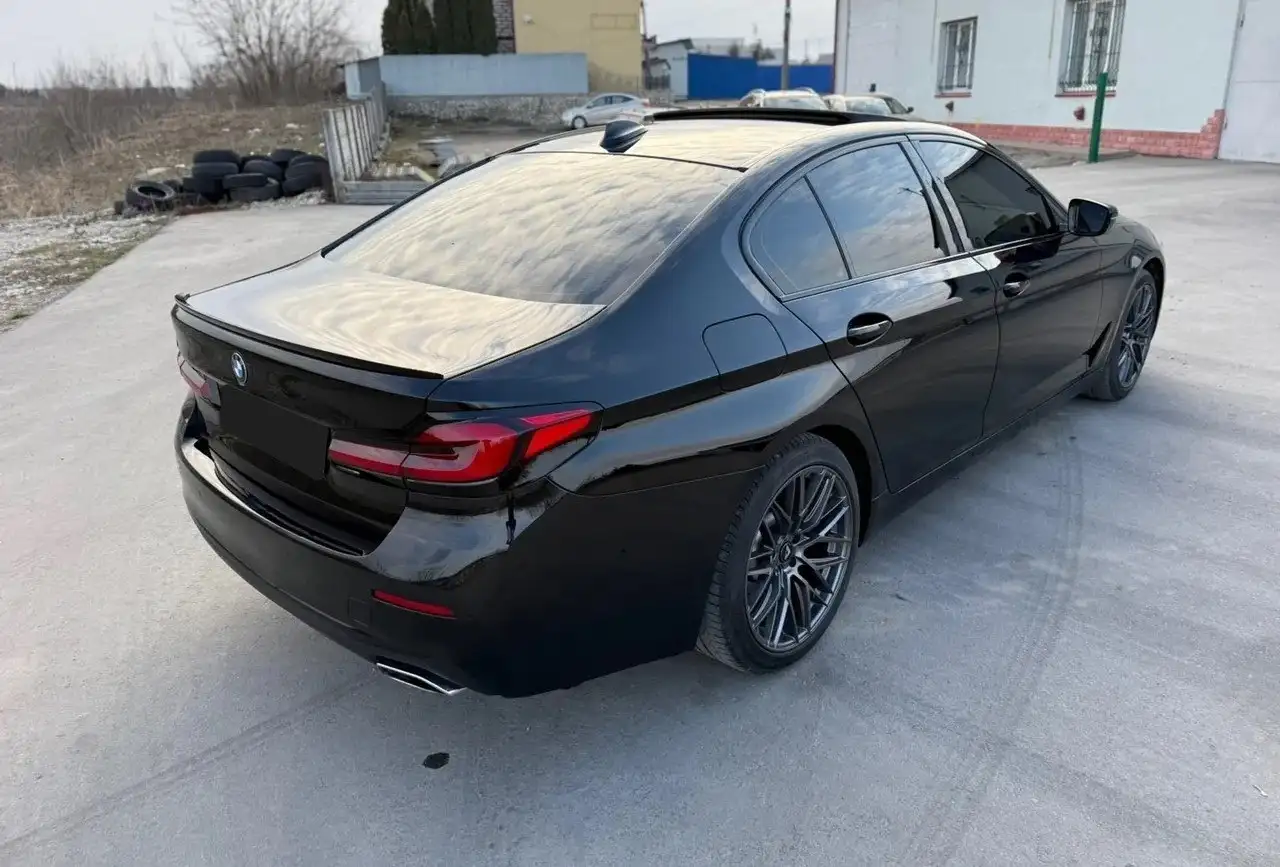 Продам BMW 5 Series 2020 года - Легковые автомобили (Авто) в Омск