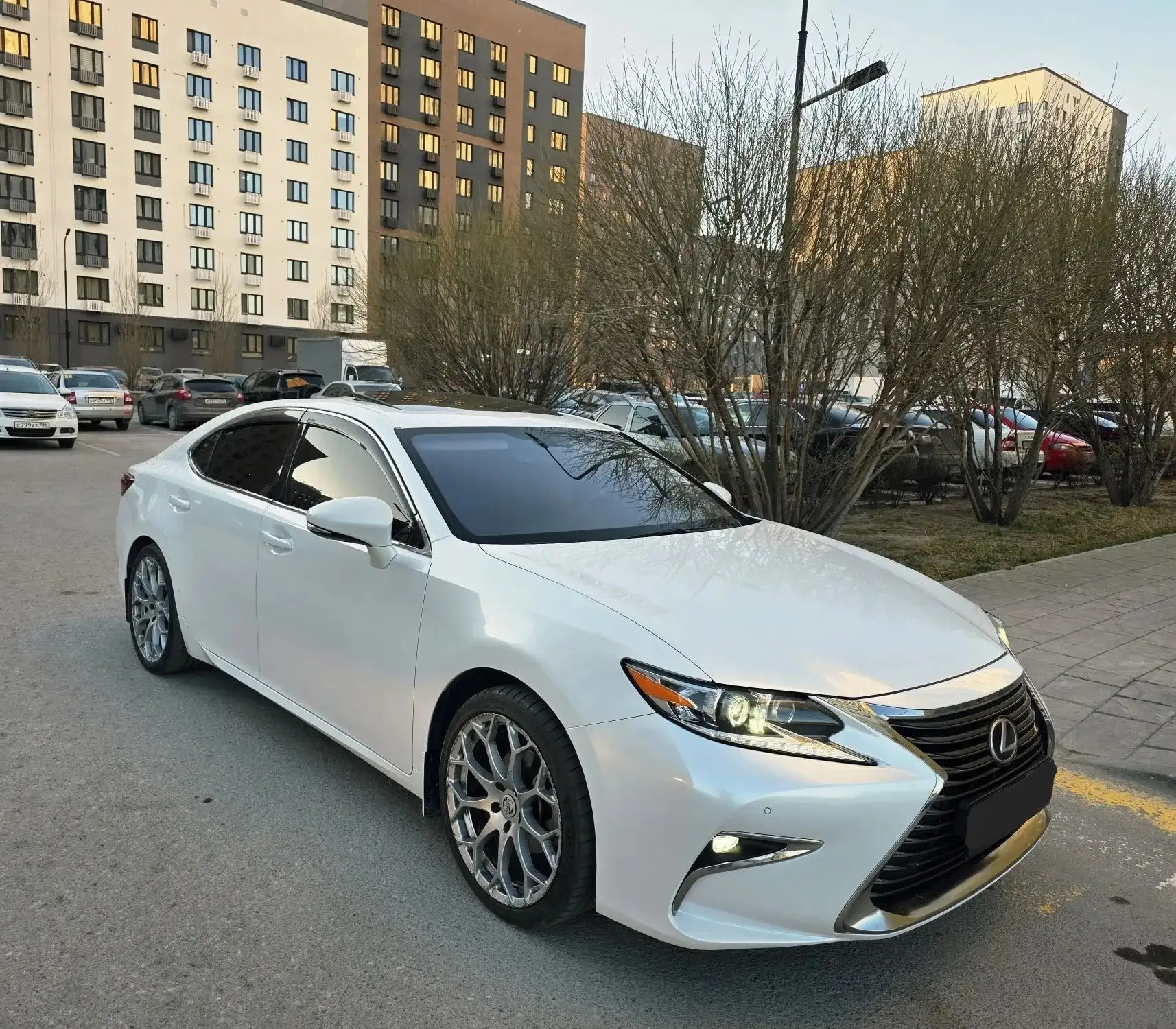Продам LEXUS ES250 2015 года в идеальном состоянии - Легковые автомобили (Авто) в Тюмень