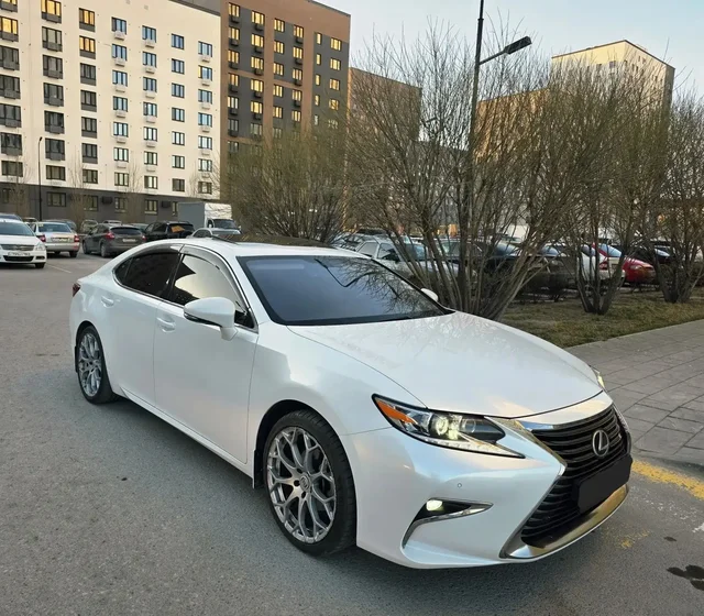 Продам LEXUS ES250 2015 года в идеальном состоянии - Аудио в Тюмень