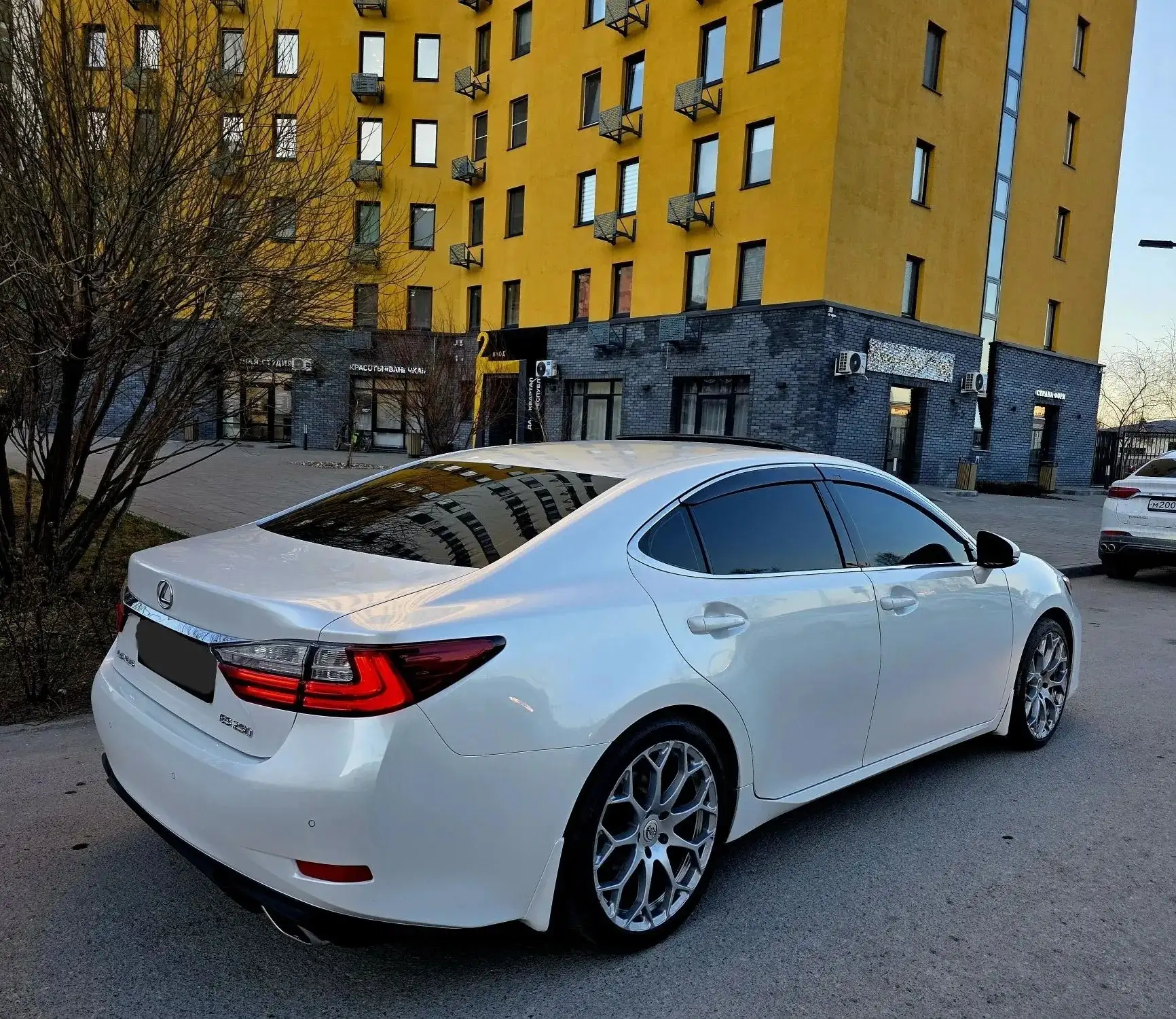 Продам LEXUS ES250 2015 года в идеальном состоянии - Легковые автомобили (Авто) в Тюмень