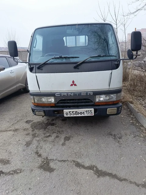 Продажа Mitsubishi Canter 1996 года - Грузовики и спецтехника в Омск