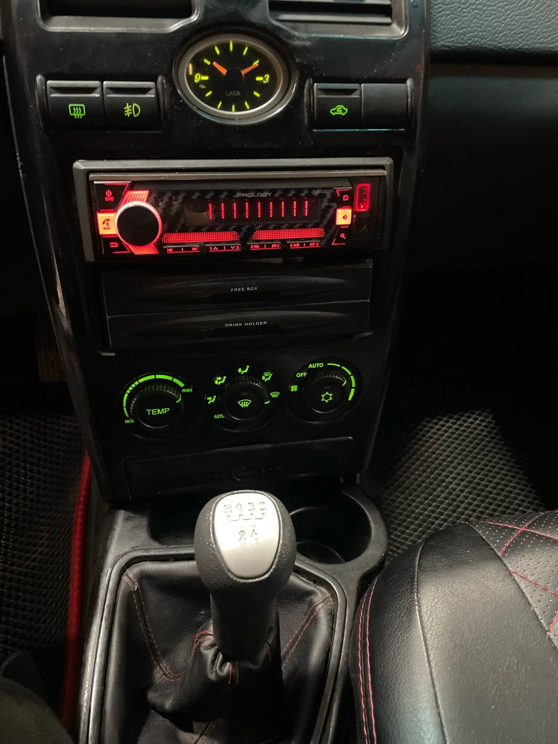 Продажа Лады Приоры 2012 года - Легковые автомобили (Авто) в Омск