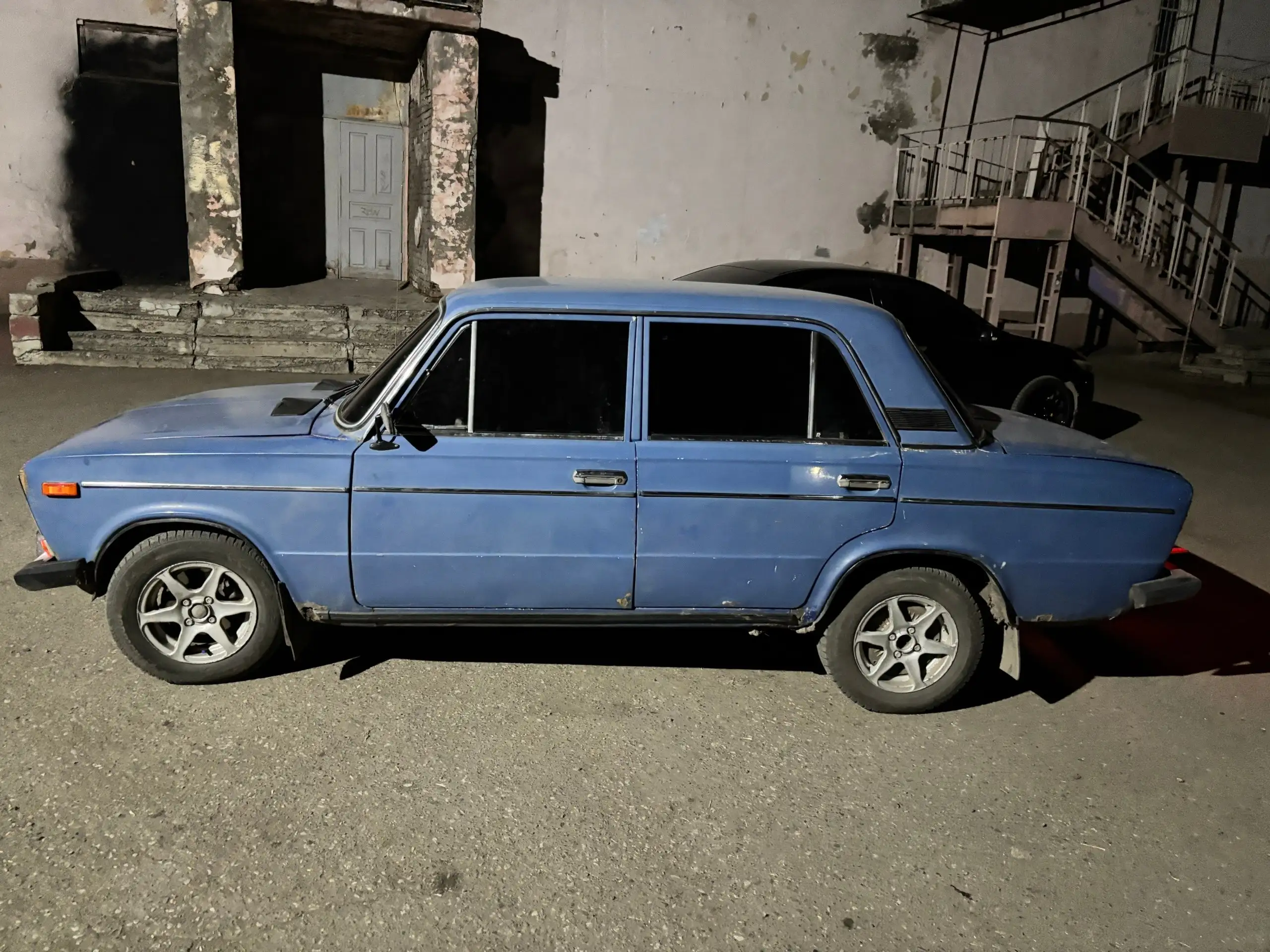 Машина на полном ходу без вложений - Авто в Омск