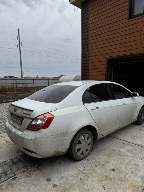 Продажа автомобиля Geely Emgrand EC7 2014 года - Авто в Омск