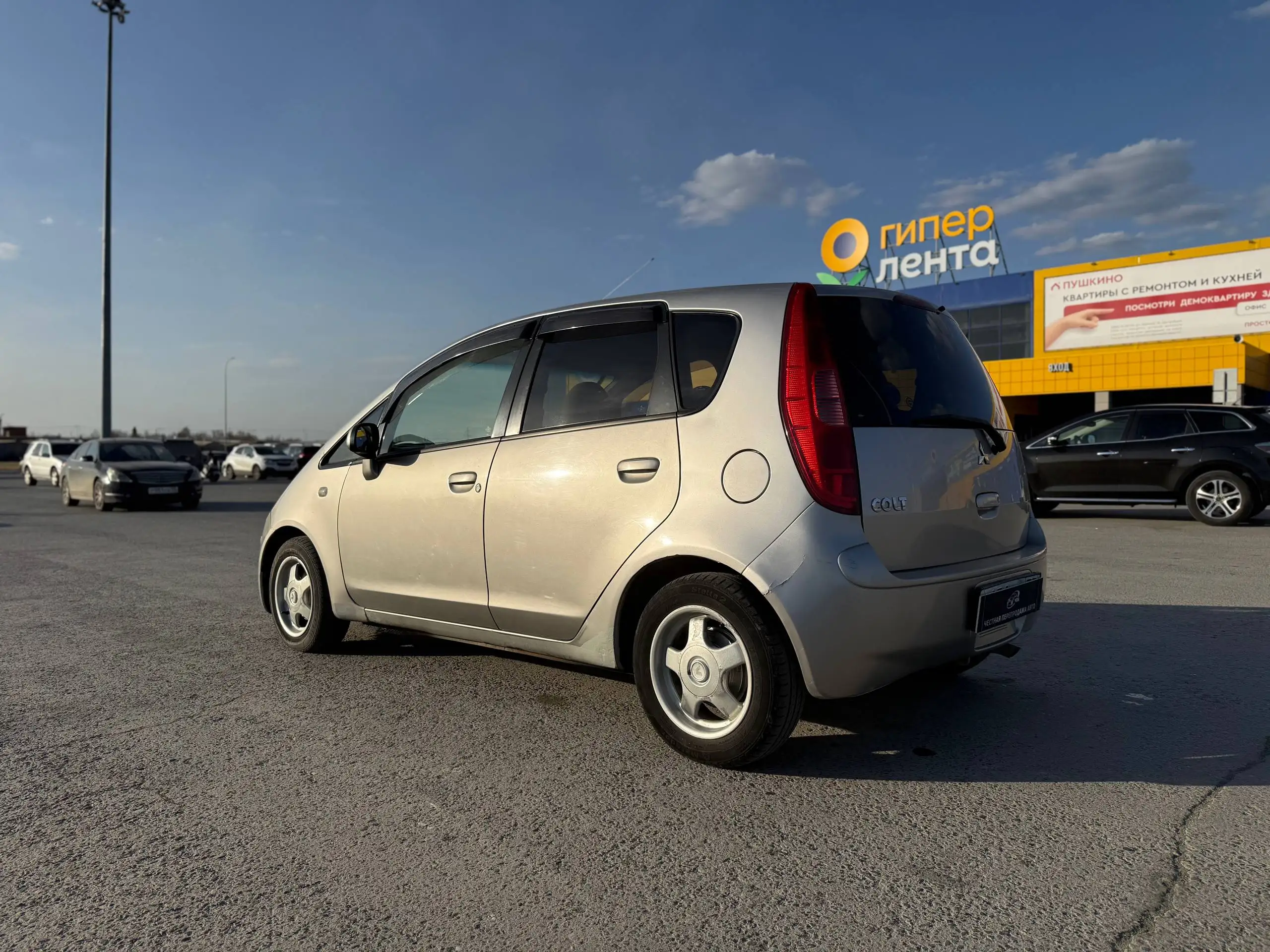 Mitsubishi Colt 2003 года - Легковые автомобили (Авто) в Омск