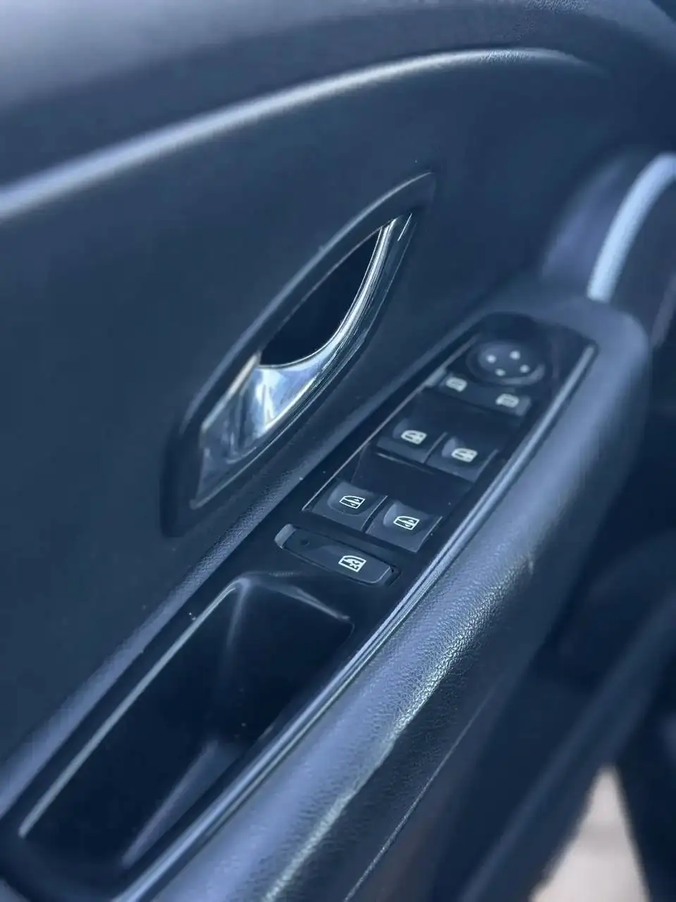 Продажа автомобиля Toyota Camry 2012 года с полным оснащением - Легковые автомобили (Авто) в Казань