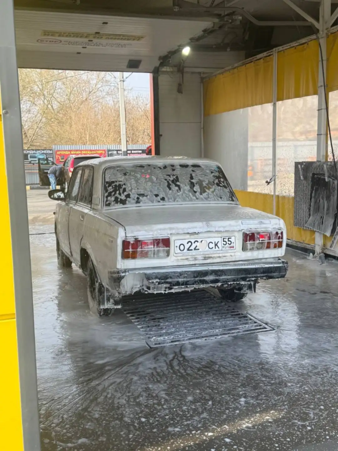 Продажа двух автомобилей ВАЗ 2107 и Приора в Омске - Легковые автомобили (Авто) в Омск