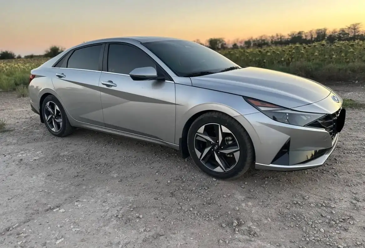 Hyundai Elantra 2020 (Style) - Продажа б/у автомобиля - Авто в Омск