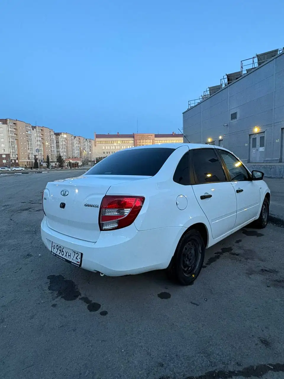 Продажа Лада Гранта 2017 года - Легковые автомобили (Авто) в Омск