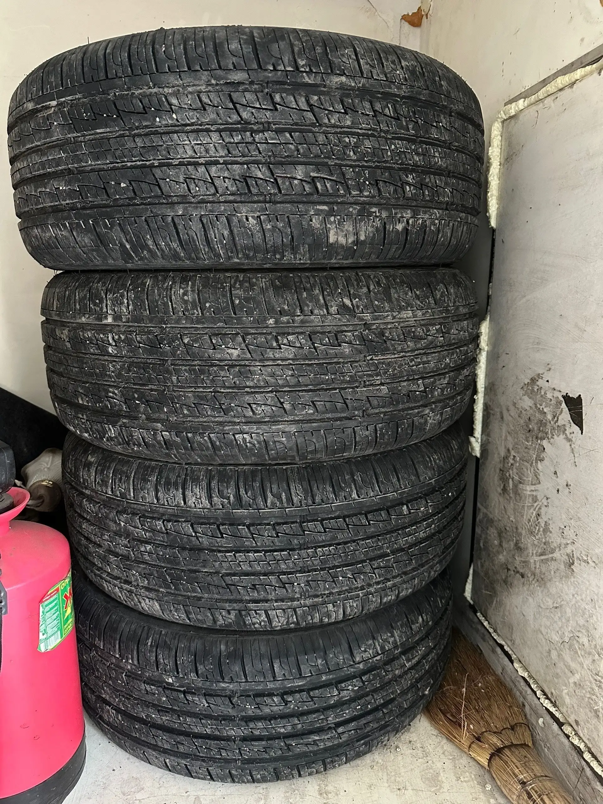 Arivo Traverso R19 4 месяца - Шины и диски (Запчасти) в Омск