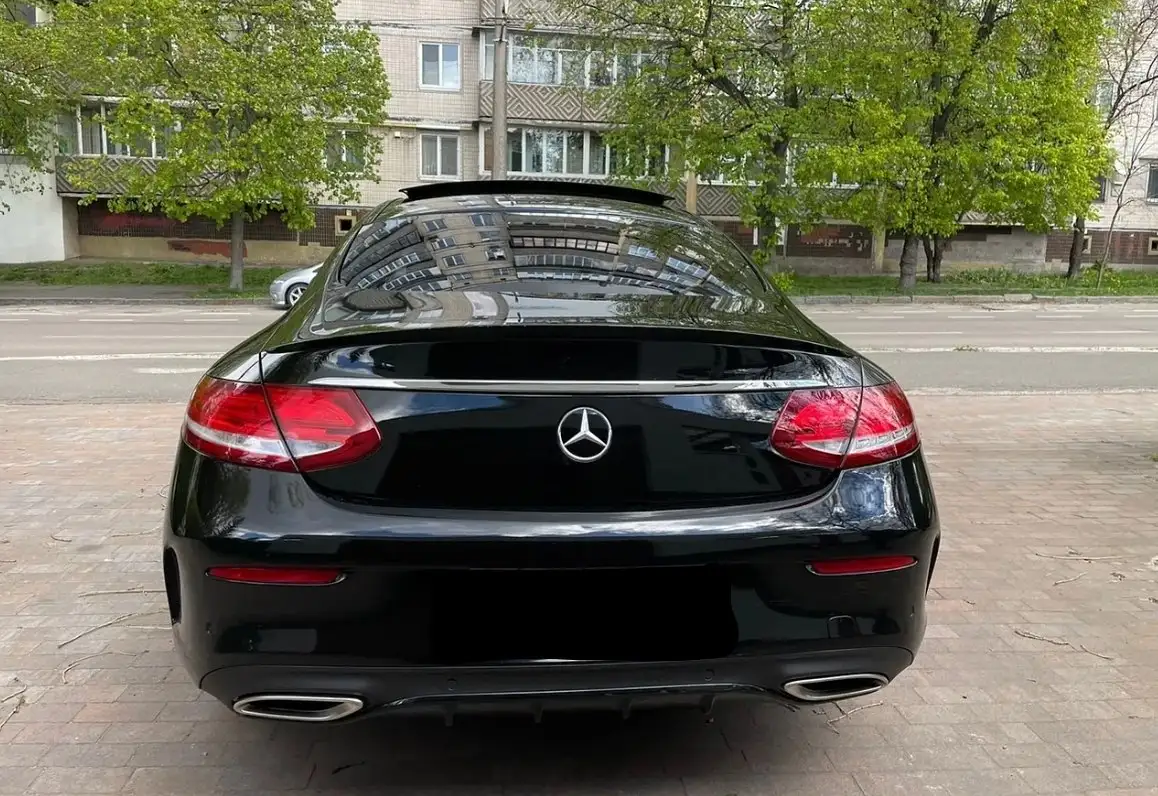 Mercedes-Benz C-Class 2017 - Легковые автомобили (Авто) в Омск