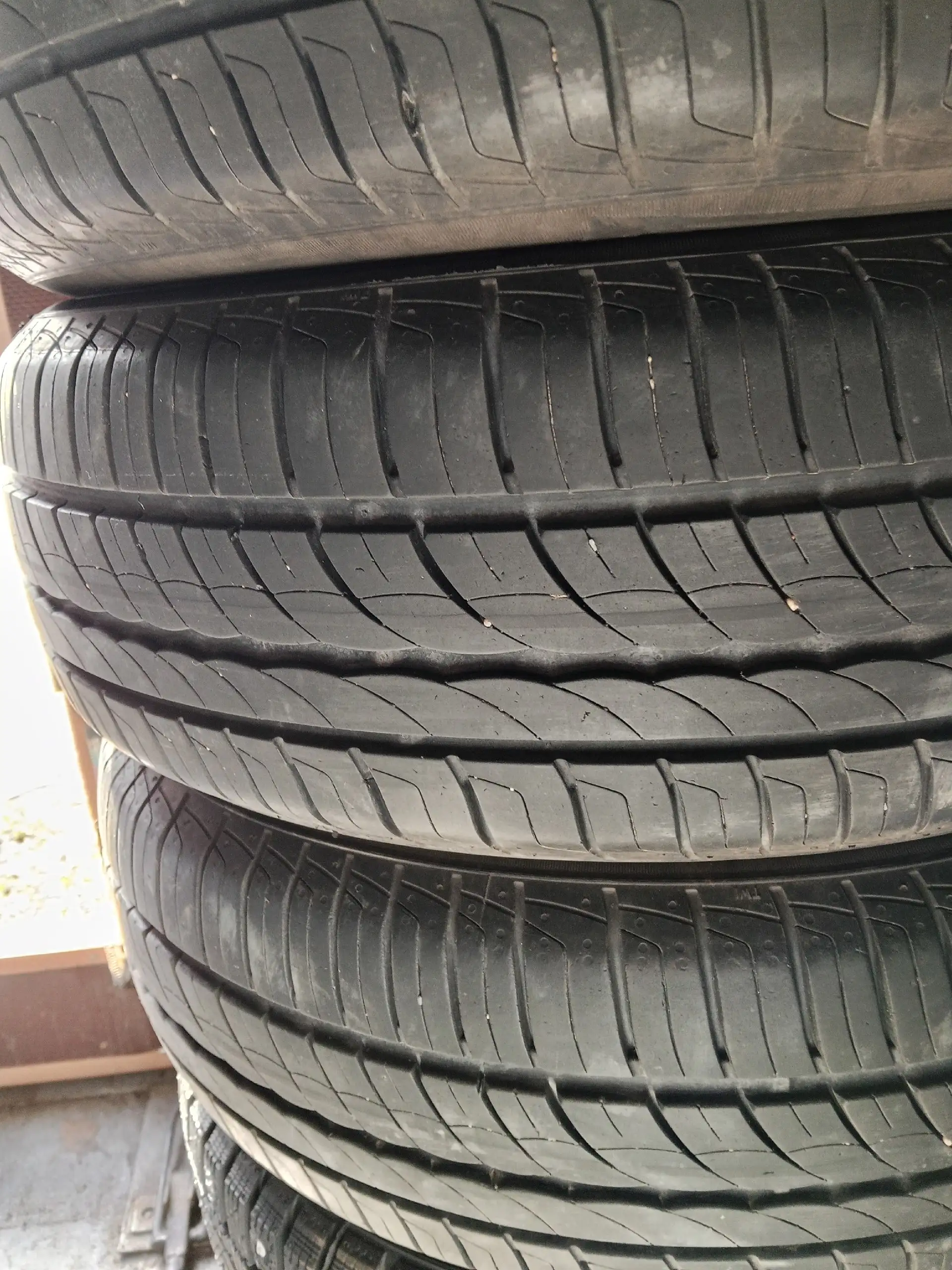 Продам шины Pirelli Cinturato p1 Verde R15 - Шины и диски (Авто) в Омск