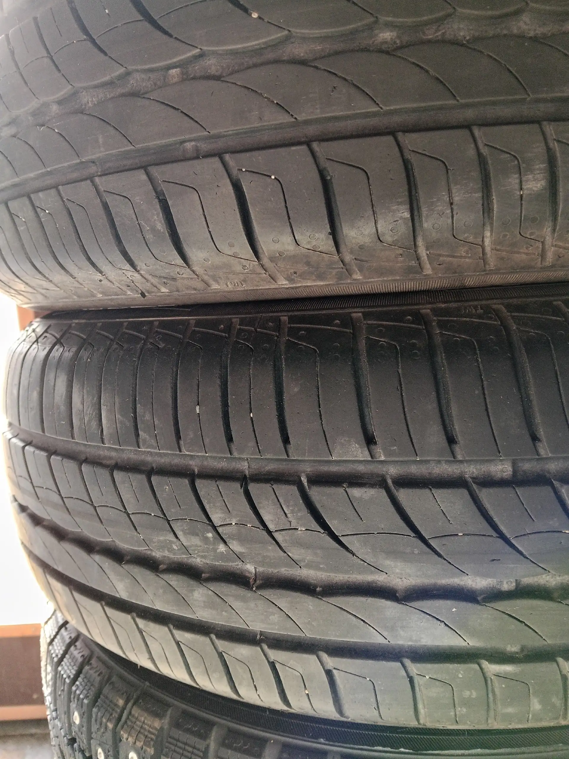 Продам шины Pirelli Cinturato p1 Verde R15 - Шины и диски (Авто) в Омск