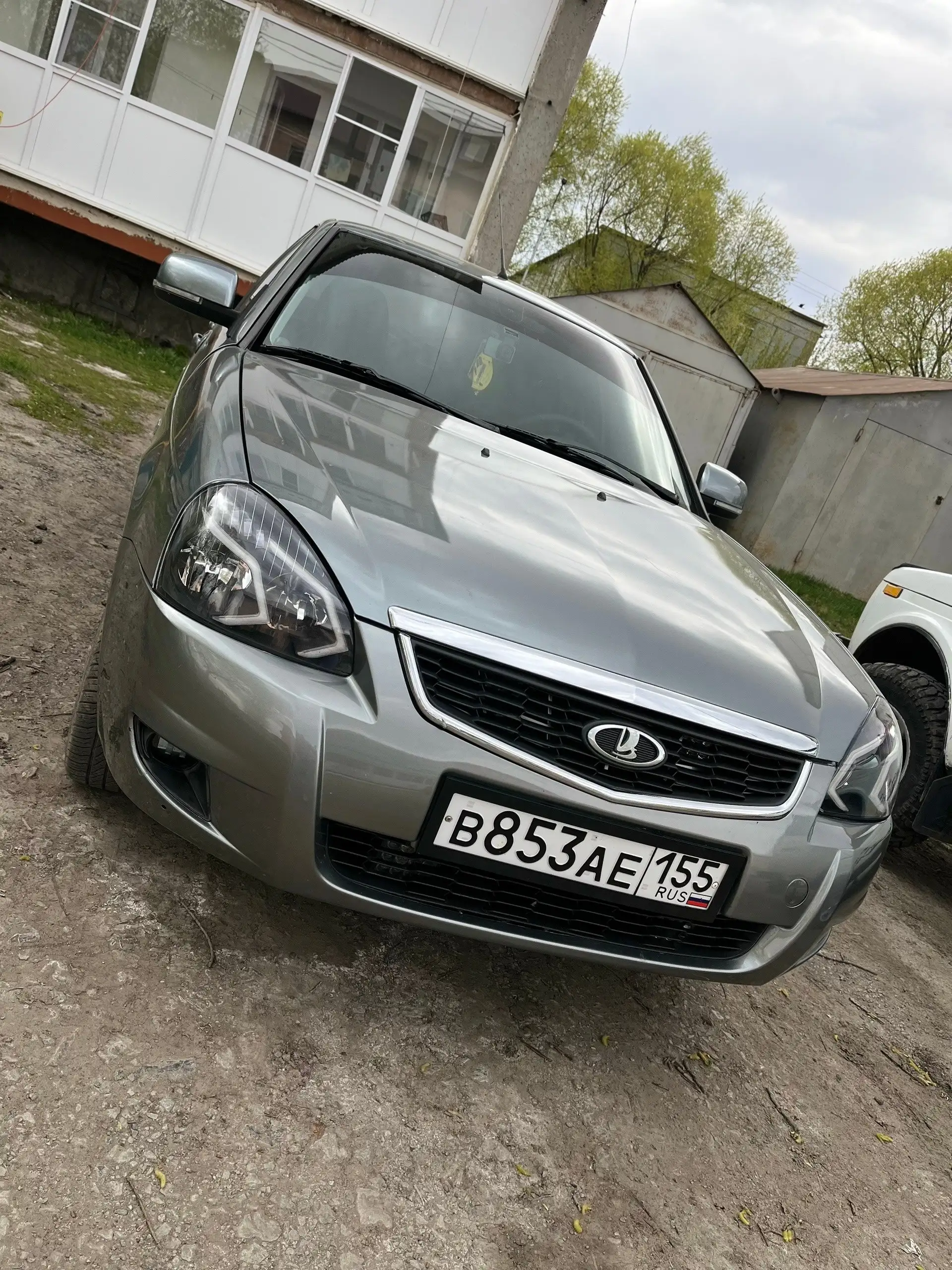 Приора 2011 года комплектация люкс - Легковые автомобили (Авто) в Омск