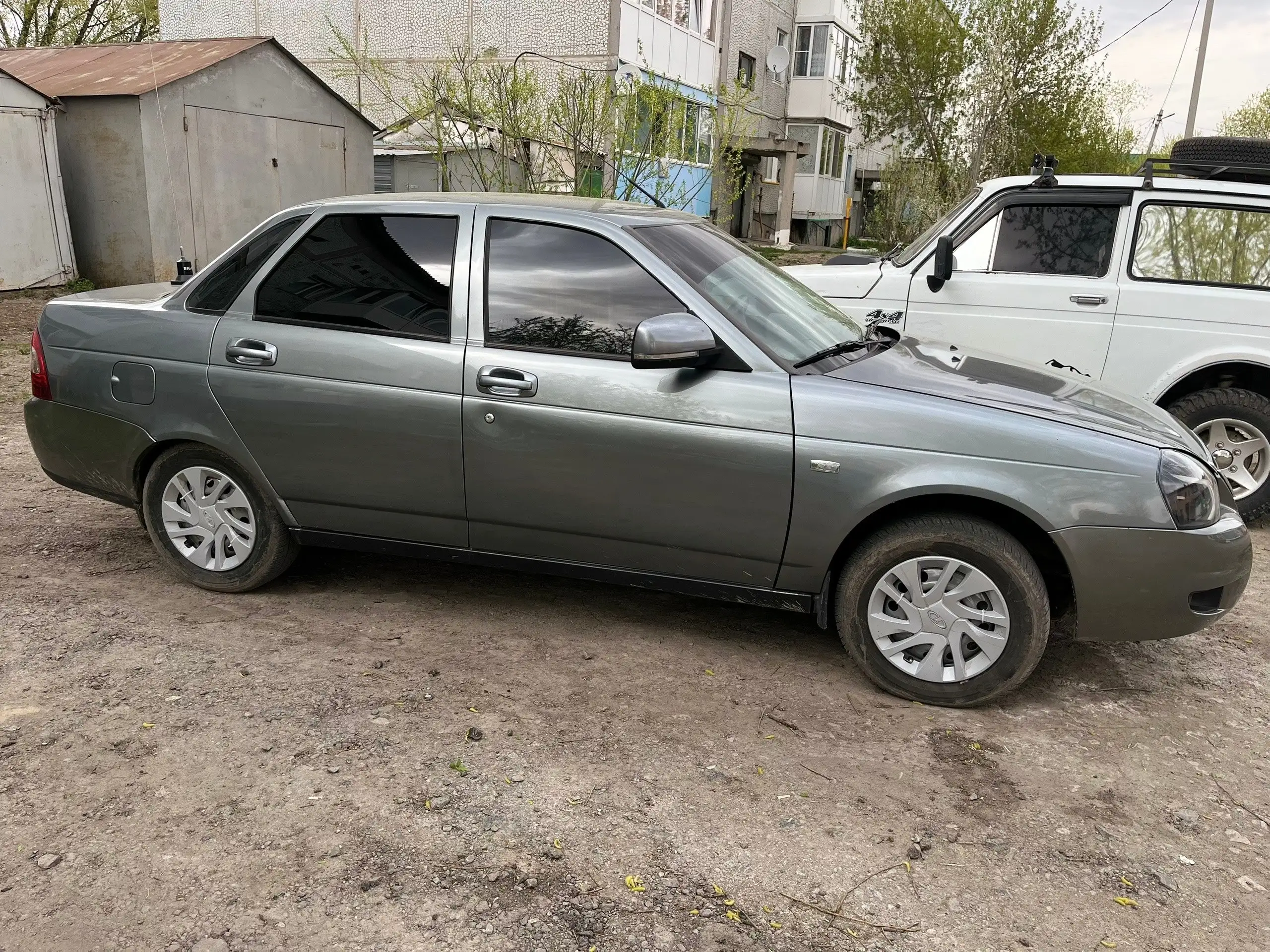 Приора 2011 года комплектация люкс - Легковые автомобили (Авто) в Омск
