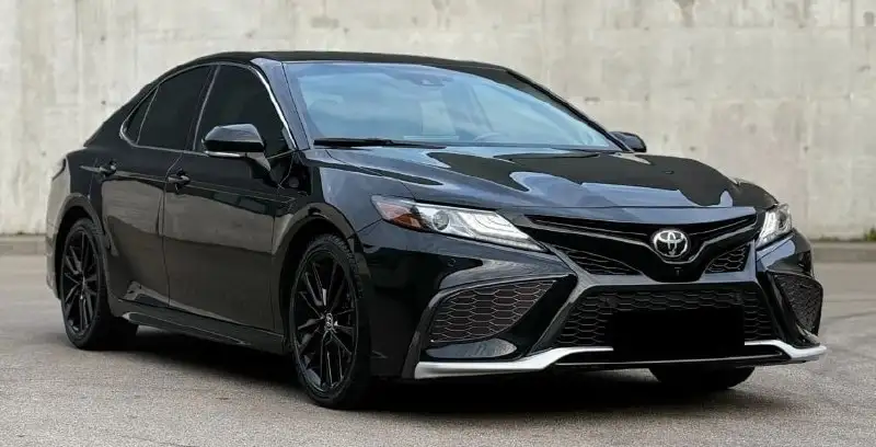 Toyota Camry 2021 в отличном состоянии - Легковые автомобили (Авто) в Омск
