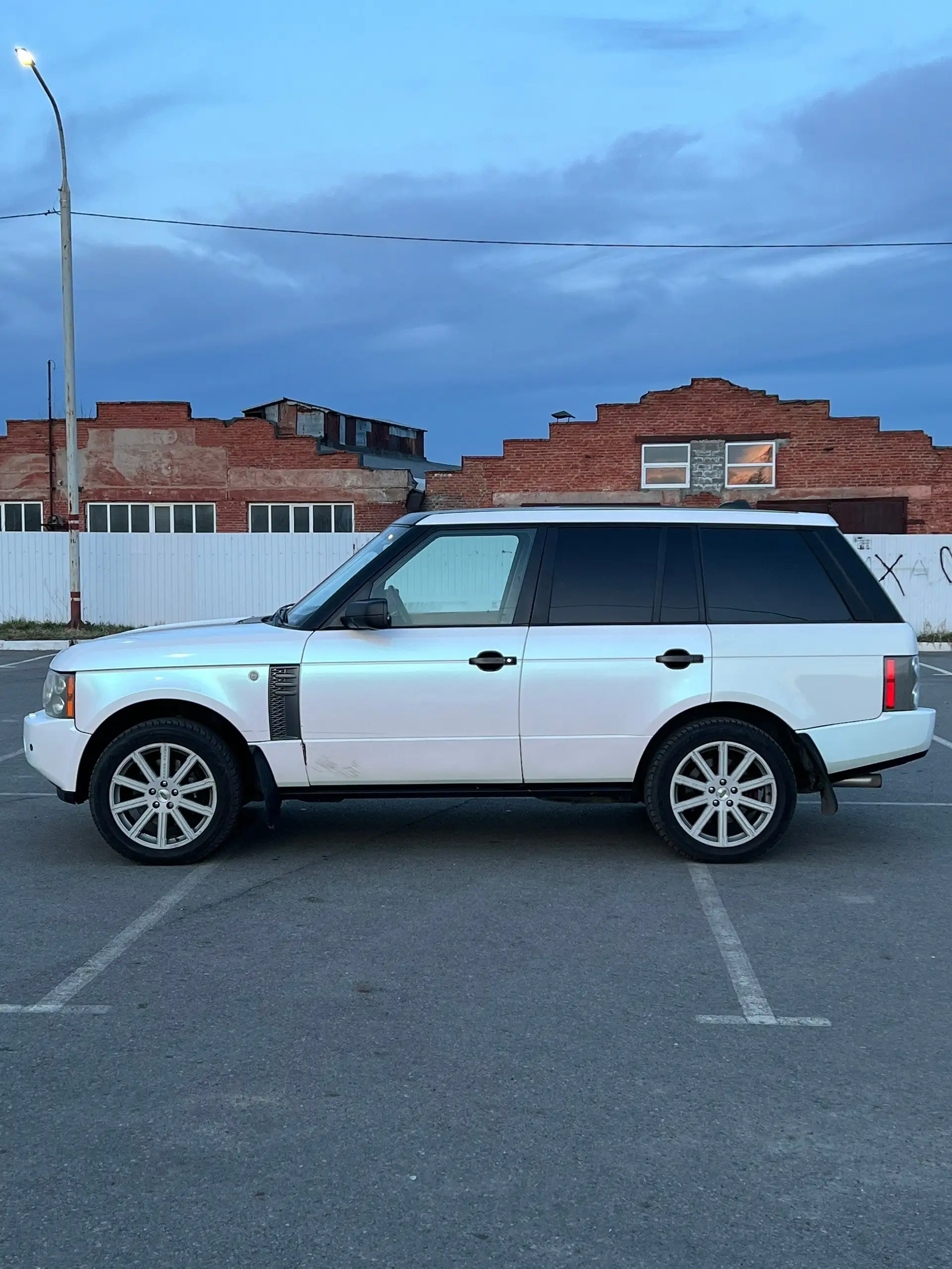 Range Rover 2006 4.2 396 сил - Внедорожники (Авто) в Омск