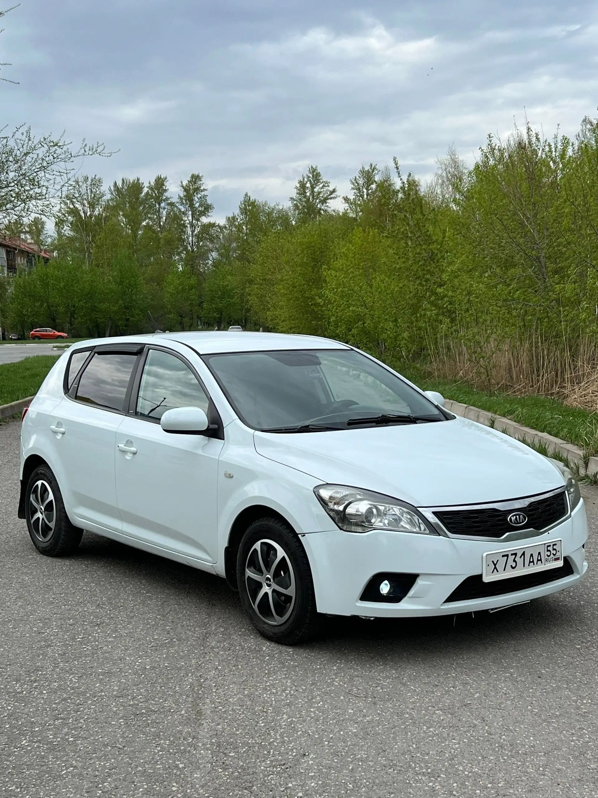 KIA CEED 2010 в хорошем состоянии - Легковые автомобили (Авто) в Омск