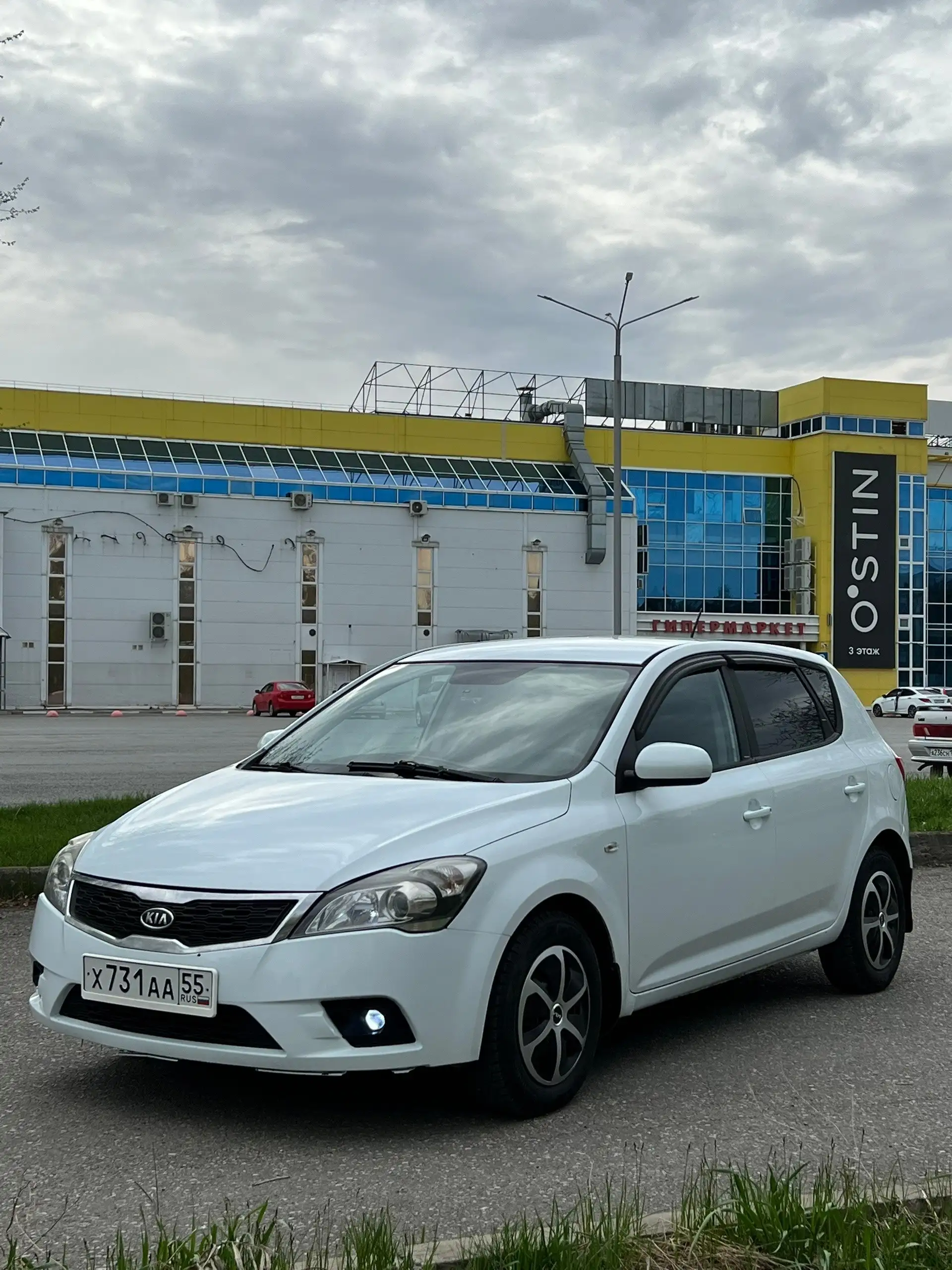 KIA CEED 2010 в хорошем состоянии - Легковые автомобили (Авто) в Омск