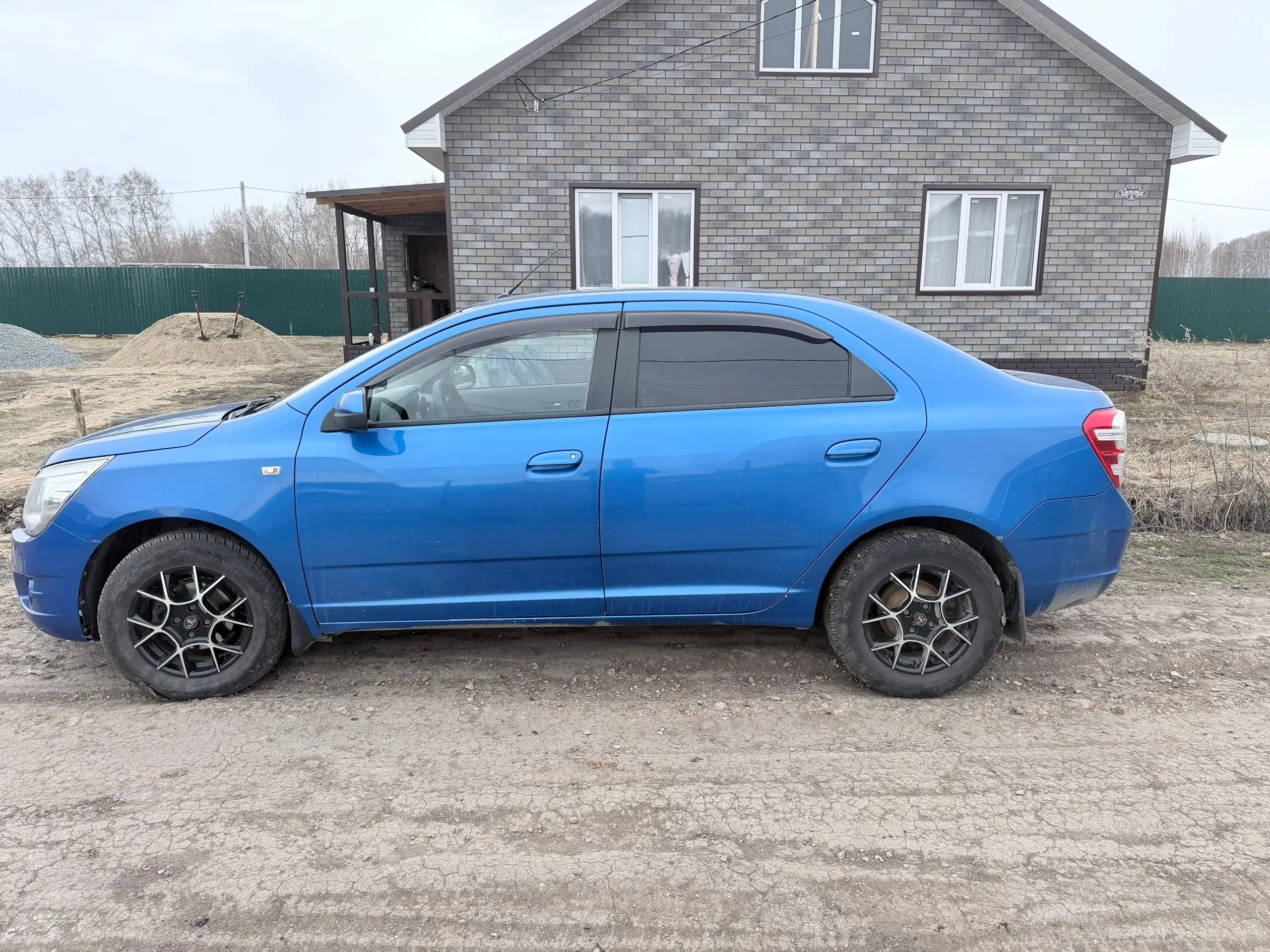 Продам Mazda III в максимальной комплектации, 2014 - Легковые автомобили (Авто) в Омск