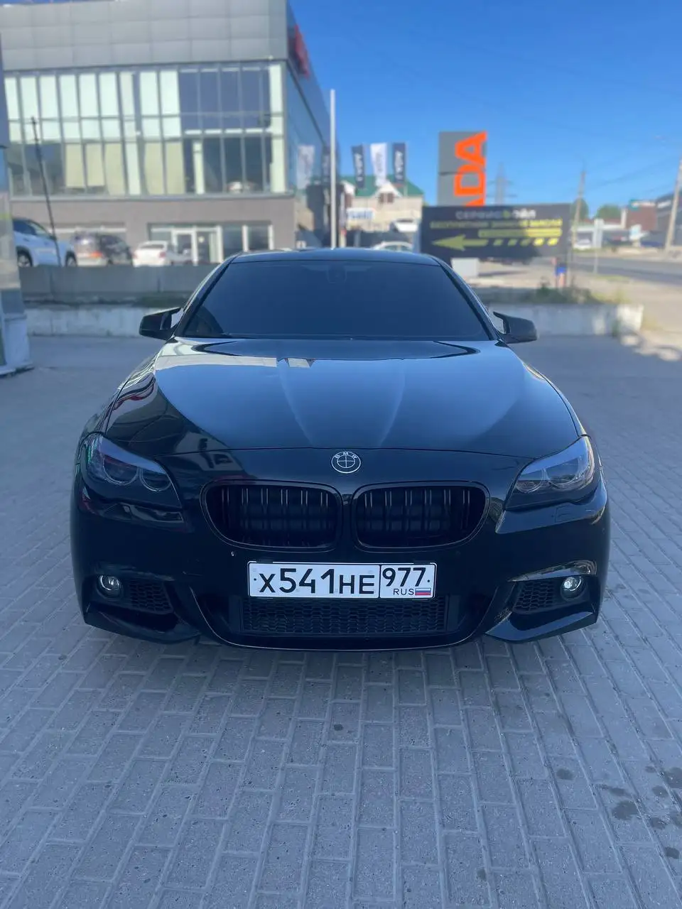 BMW F10 520d xDrive 2012 - Седаны (Авто) в Омск