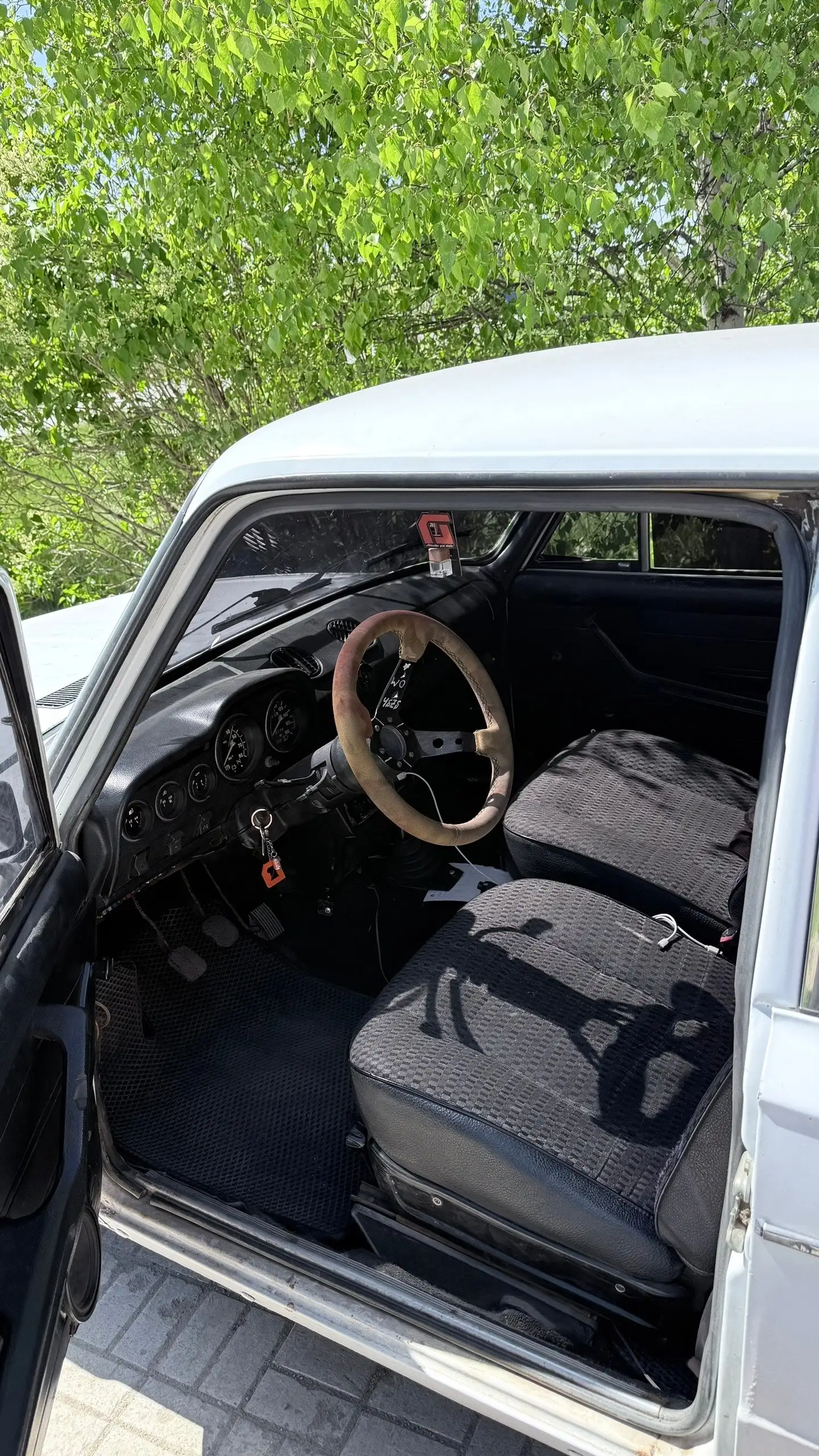 Автомобиль 1999 года - Авто в Омск