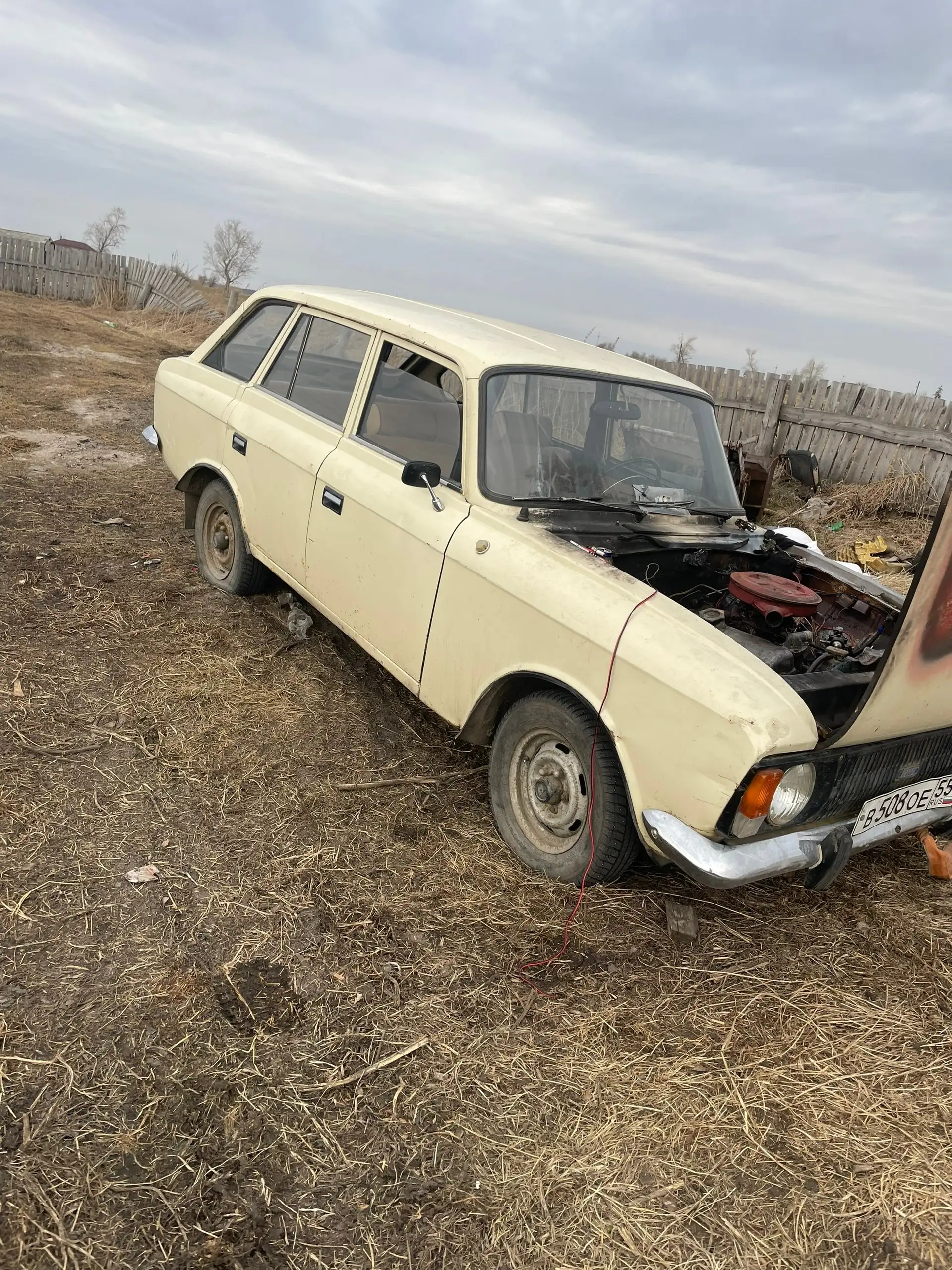 Продажа Иж Комби и Ваз 2115 - Авто в Омск