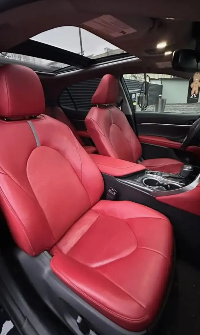 Toyota Camry 2017 - Авто в Омск