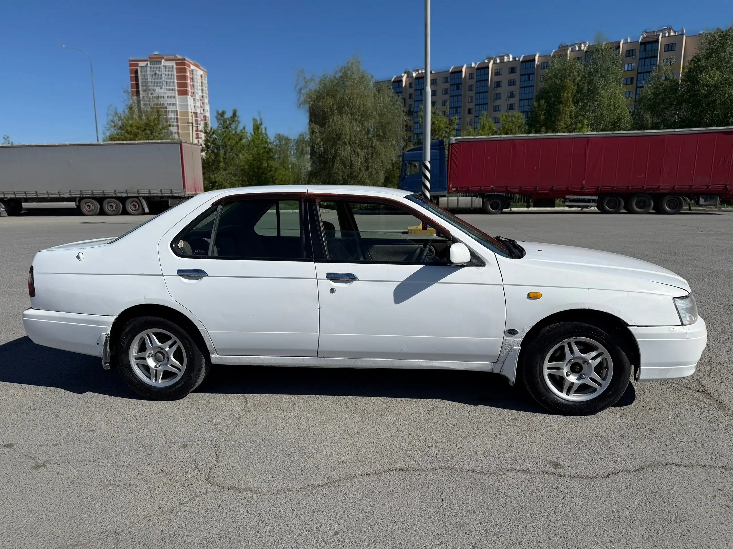 Продам Ниссан Блюберд 2000 - Легковые автомобили (Авто) в Омск