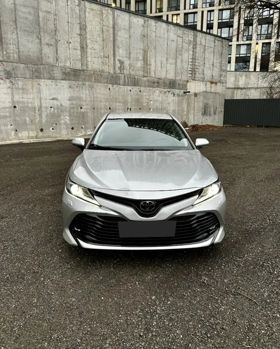 Toyota Camry 2018: Продажа - Легковые автомобили (Авто) в Омск