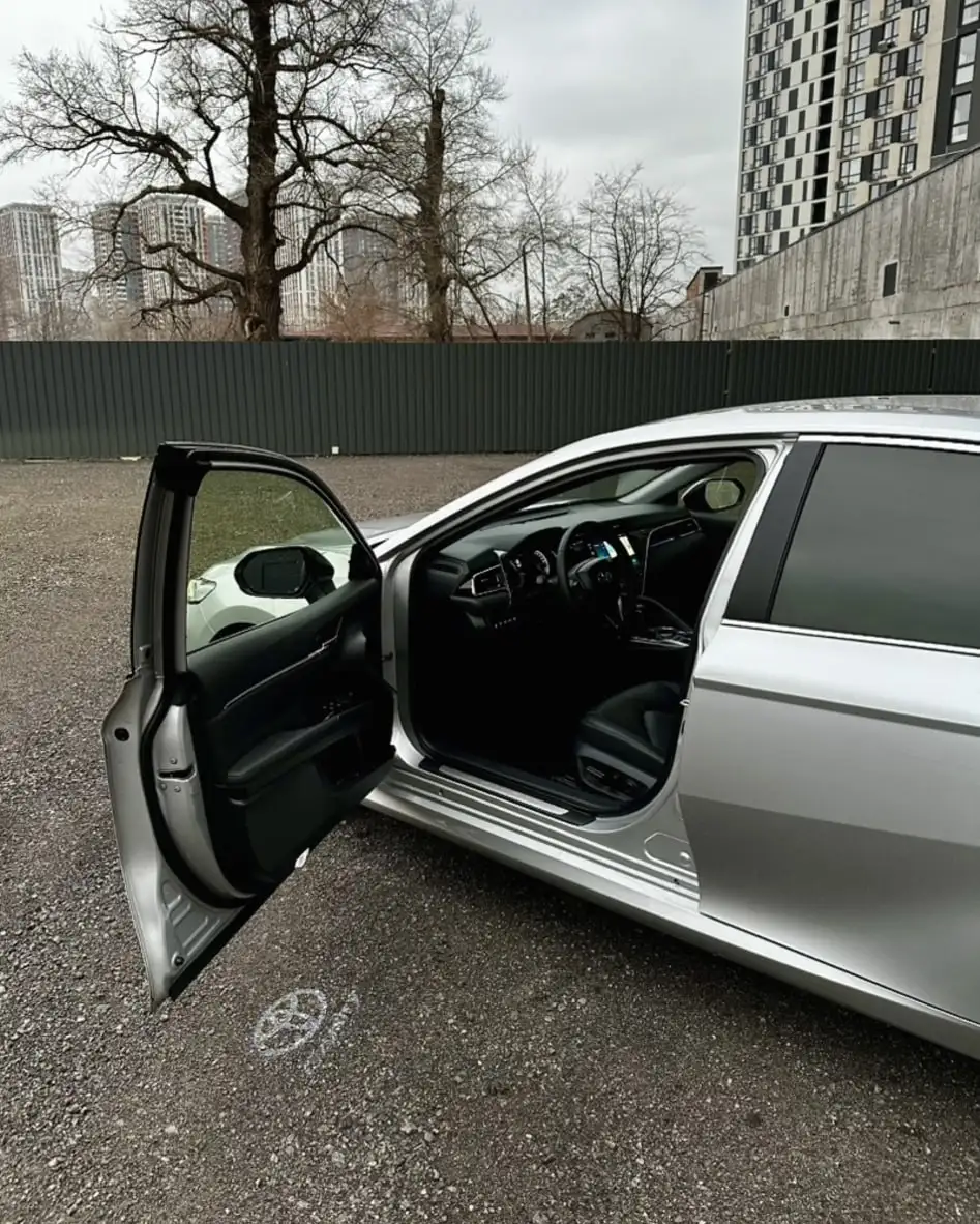 Toyota Camry 2018: Продажа - Легковые автомобили (Авто) в Омск