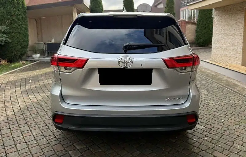 Toyota Highlander 2017 - Toyota Highlander (Авто) в Омск
