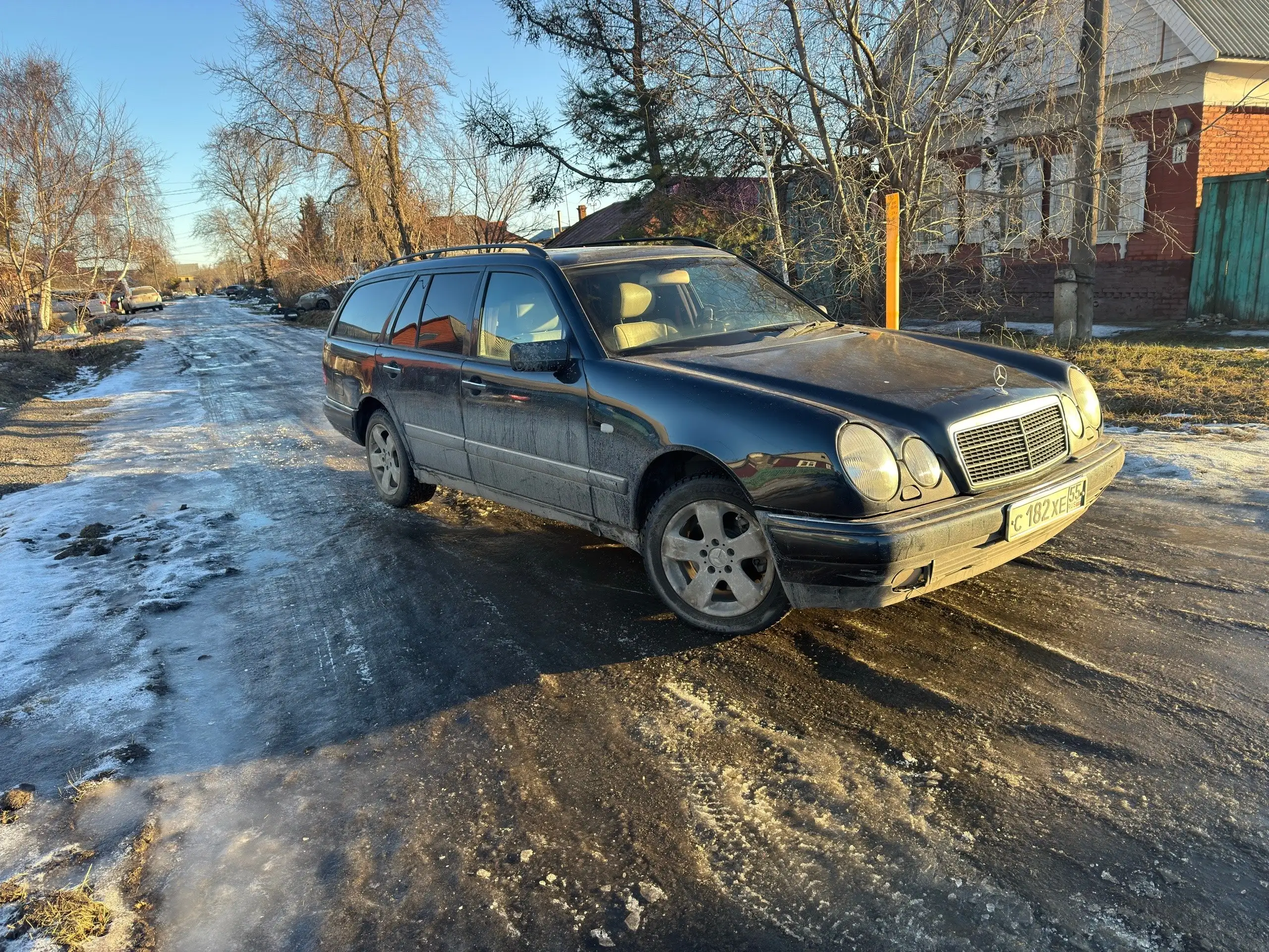 Продам Мерседес 1998 - Легковые автомобили (Авто) в Омск