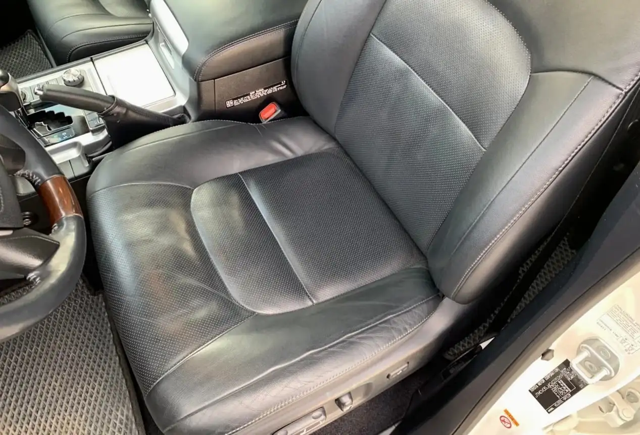 Toyota Land Cruiser 200 2017 - Внедорожник (Авто) в Омск