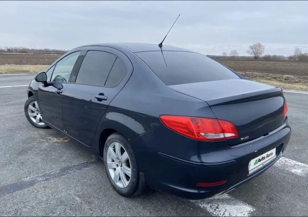 Peugeot 408 2012 года - Легковые автомобили (Авто) в Омск