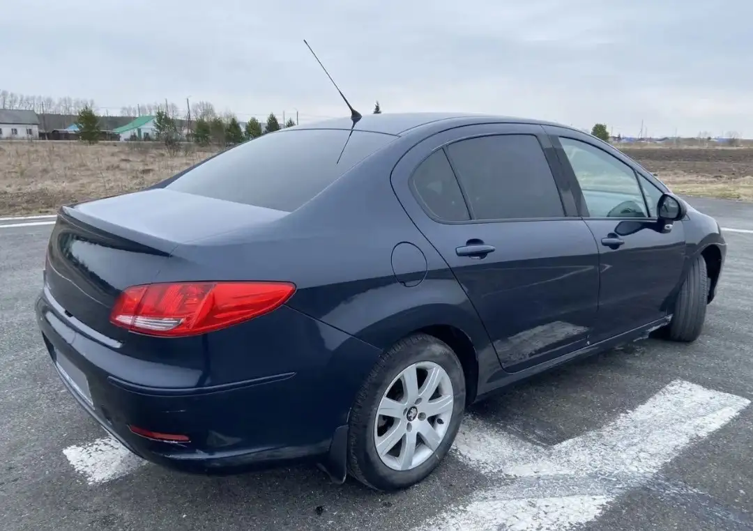 Peugeot 408 2012 года - Легковые автомобили (Авто) в Омск