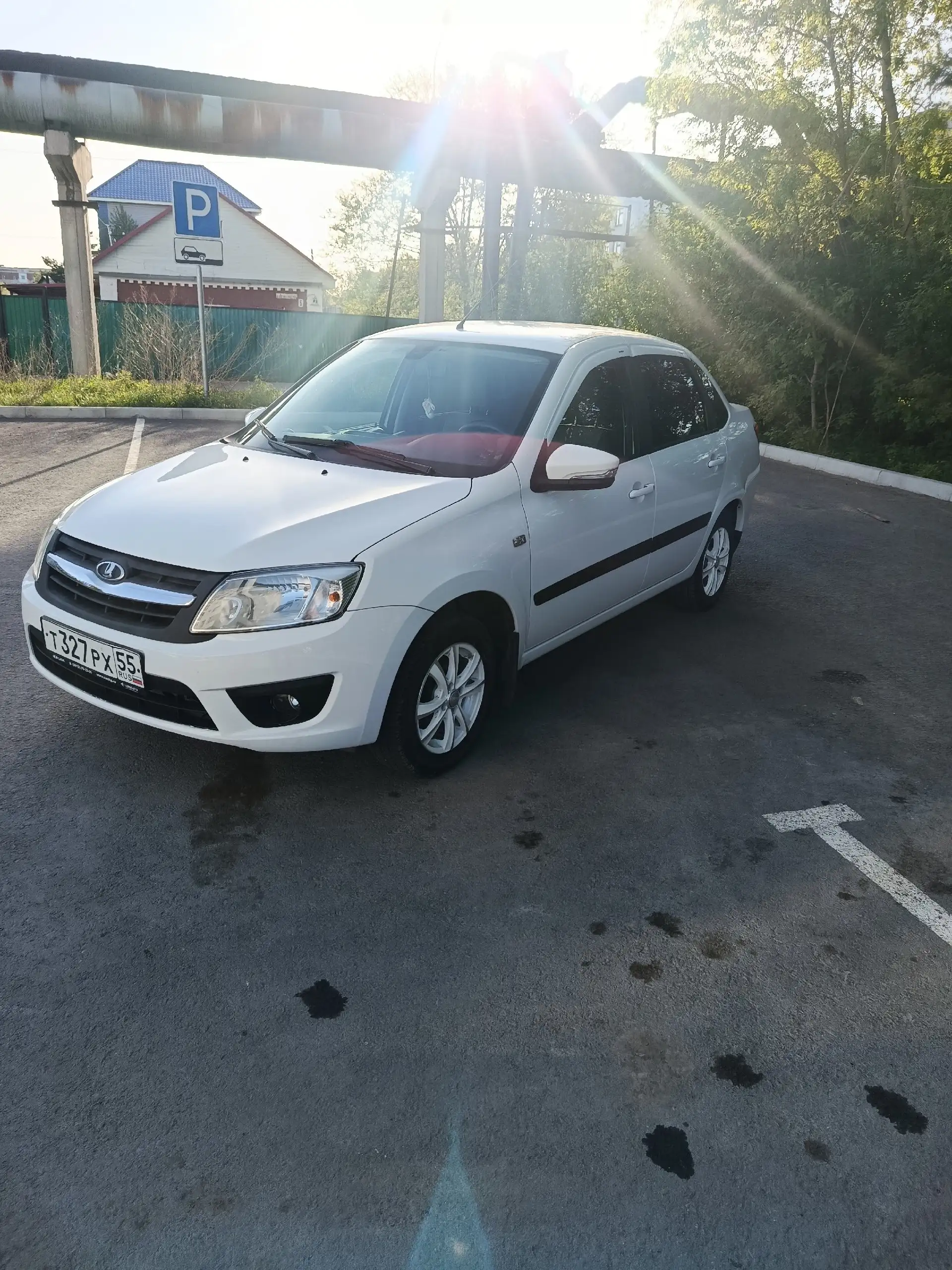 Лада Гранта 2015 Люкс - Легковые автомобили (Авто) в Омск