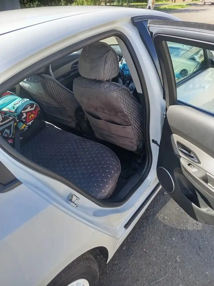 Продам авто 2013 года - Легковые автомобили (Авто) в Омск