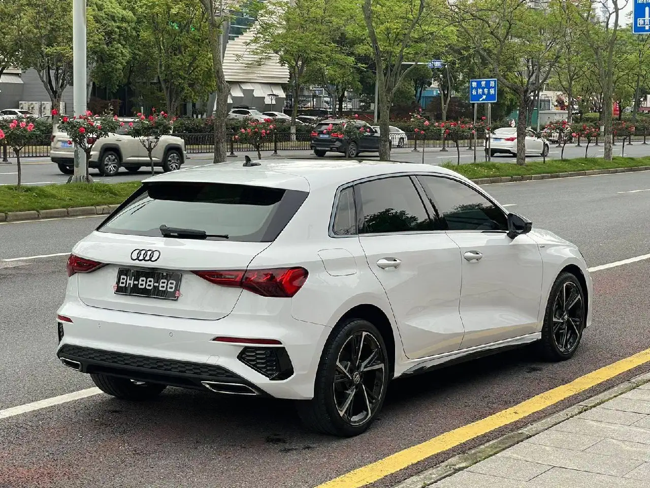 Audi A3 2021 - Легковые автомобили (Авто) в Владивосток