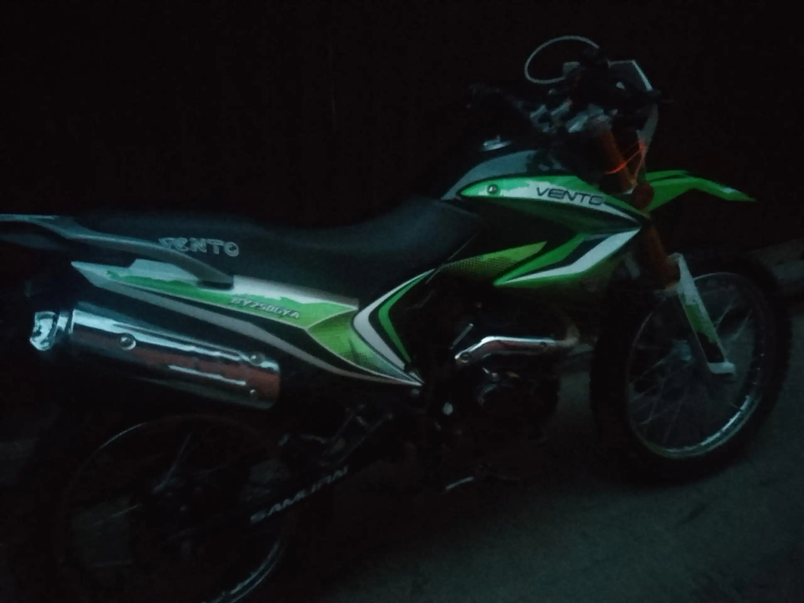 Продам эндуро 250 - Мотоциклы (Авто) в Омск