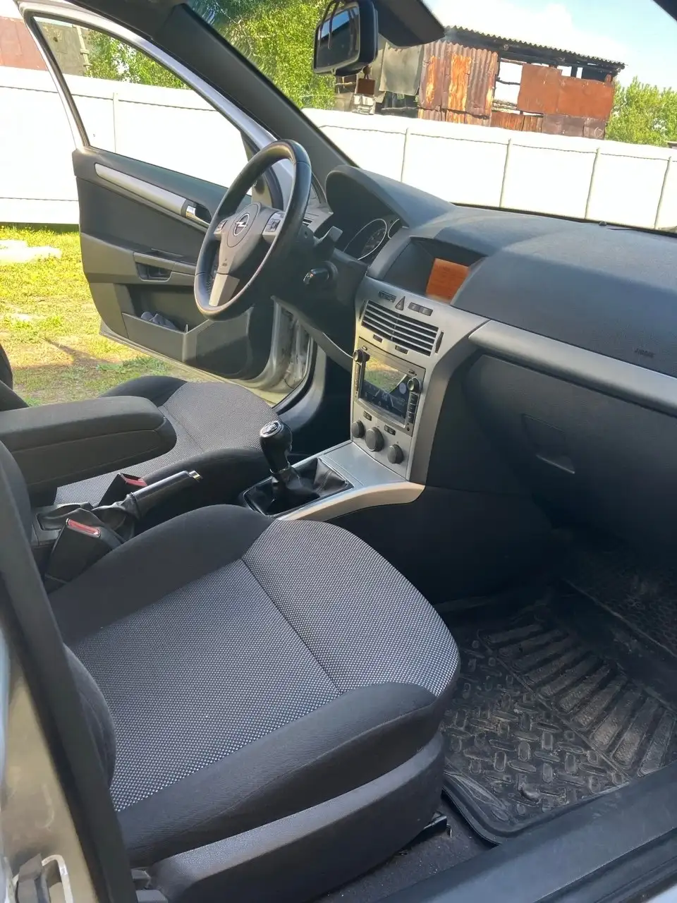 Opel Astra 2011 в отличном состоянии - Легковые автомобили (Авто) в Омск