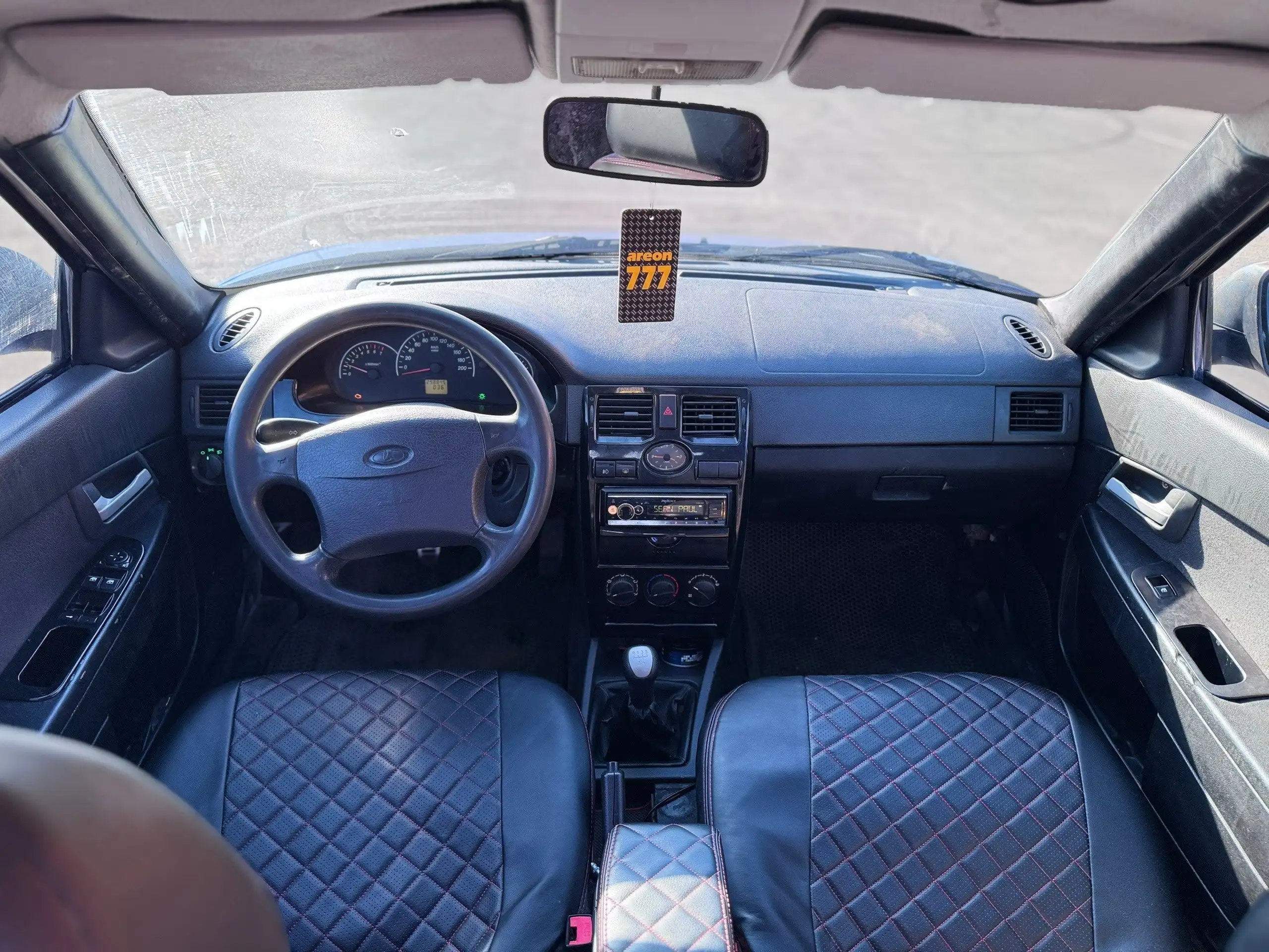 Продам Приору 2011 года - Легковые автомобили (Авто) в Омск