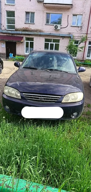 Kia Spectra с пробегом 195 000 - Легковые автомобили в Омск