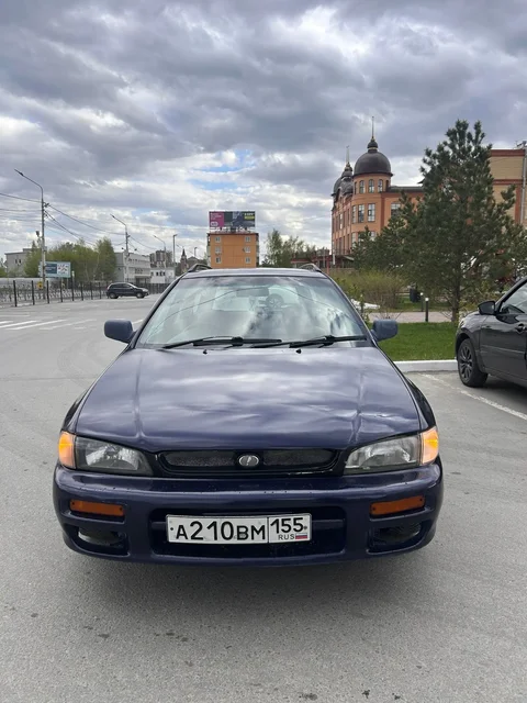 Продам Subaru Impreza передний привод - Авто в Омск
