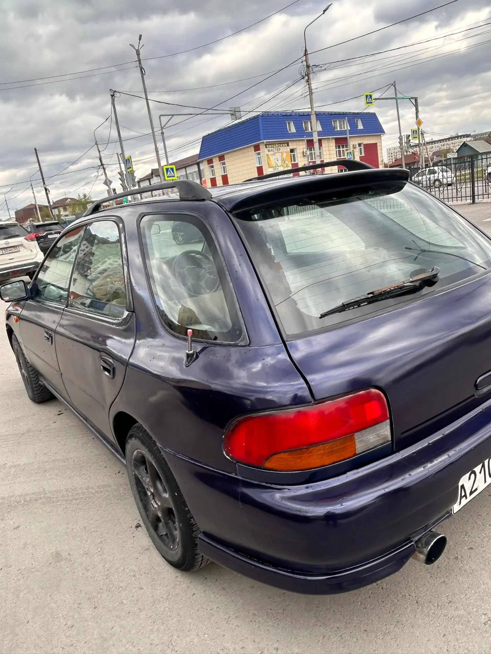 Продам Subaru Impreza передний привод - Авто в Омск